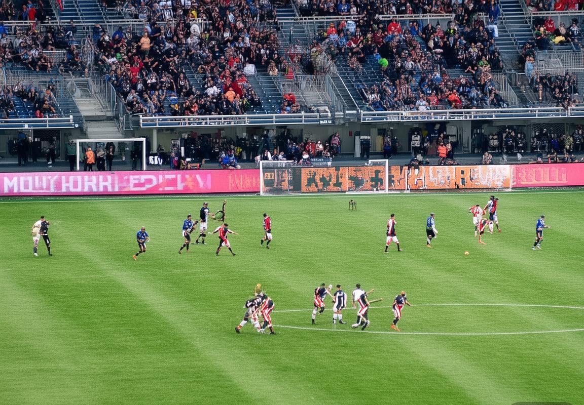 2019纽约城VS芝加哥火焰：巅峰对决经典回顾与战术解析(图4)